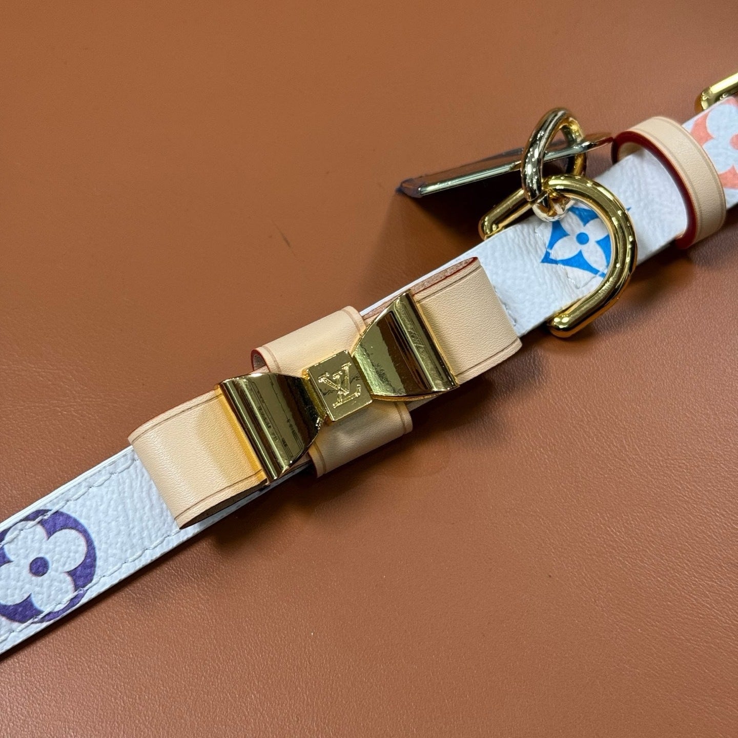 Chewy Vuiton Collar & Leash Set