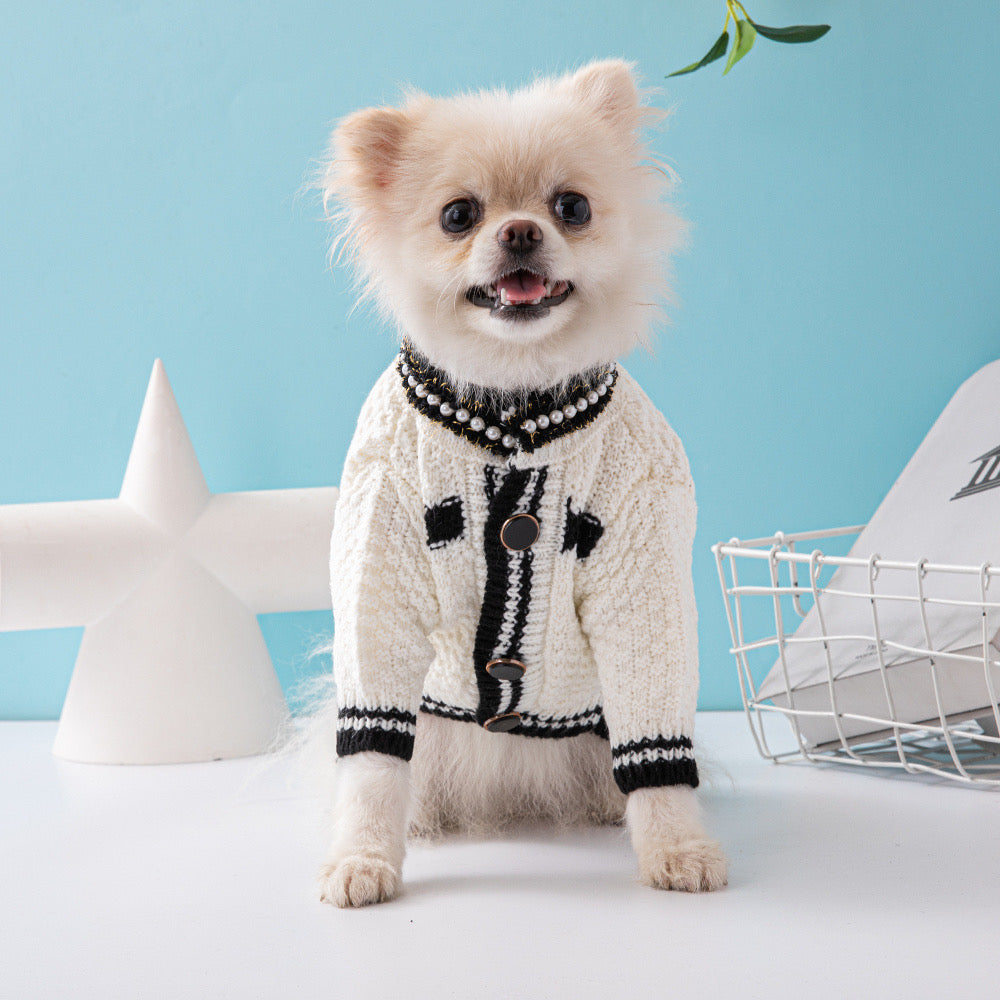 Chewnel Tweed Brooch Cardigan